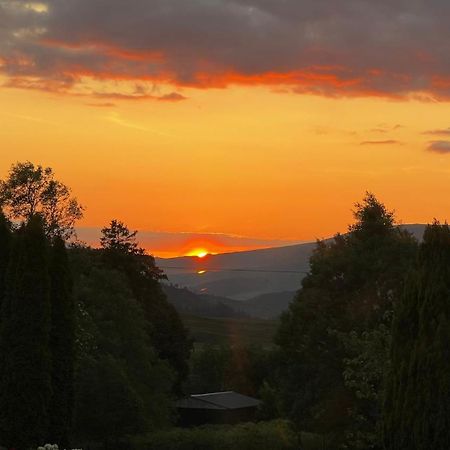 Springburn Farmhouse Bed & Breakfast Spean Bridge Exterior photo